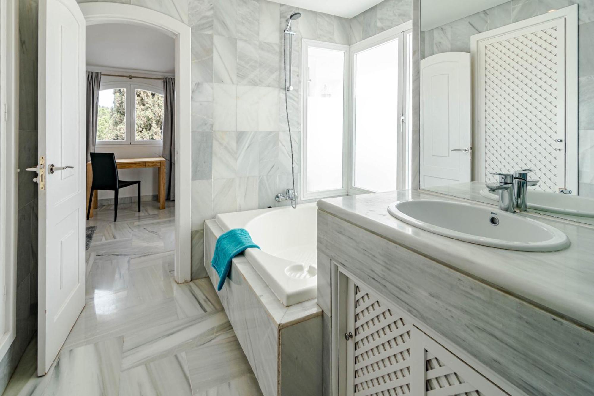 3 Townhouse With Private Garden In Vakantiehuis *