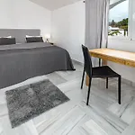 3 Townhouse With Private Garden In Marbella